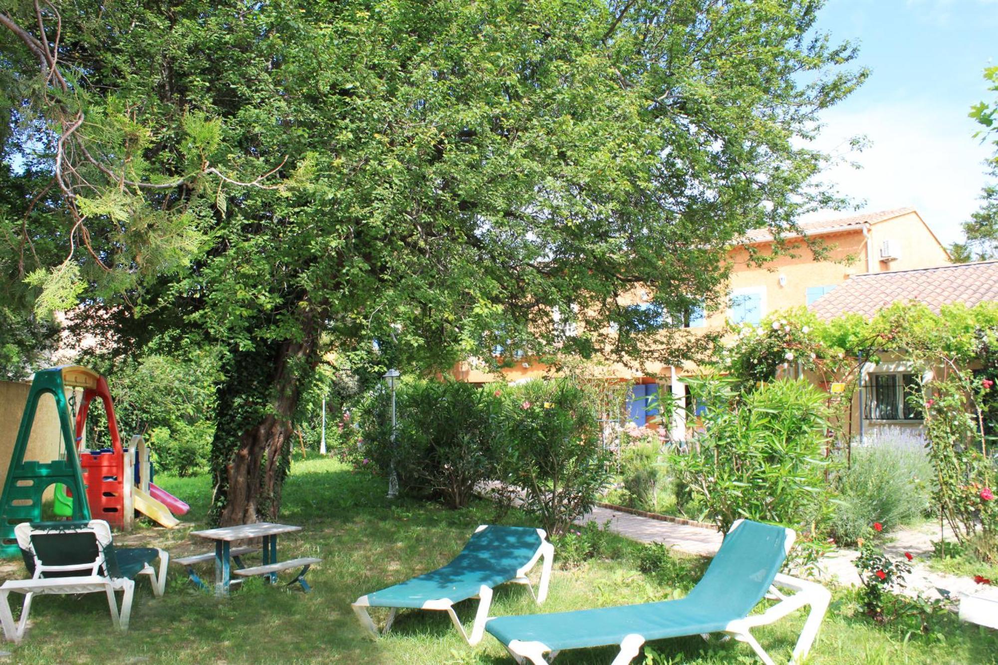 Appart'Hotel Festival Sud Aqua - Avignon Tgv Dış mekan fotoğraf